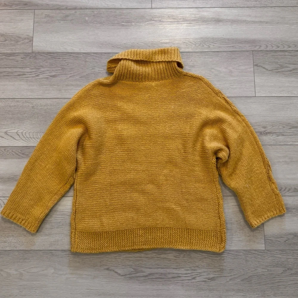 See And Be Seen Sweater Sz M Cable Knit Turtleneck Golden Yellow Oversized Boho